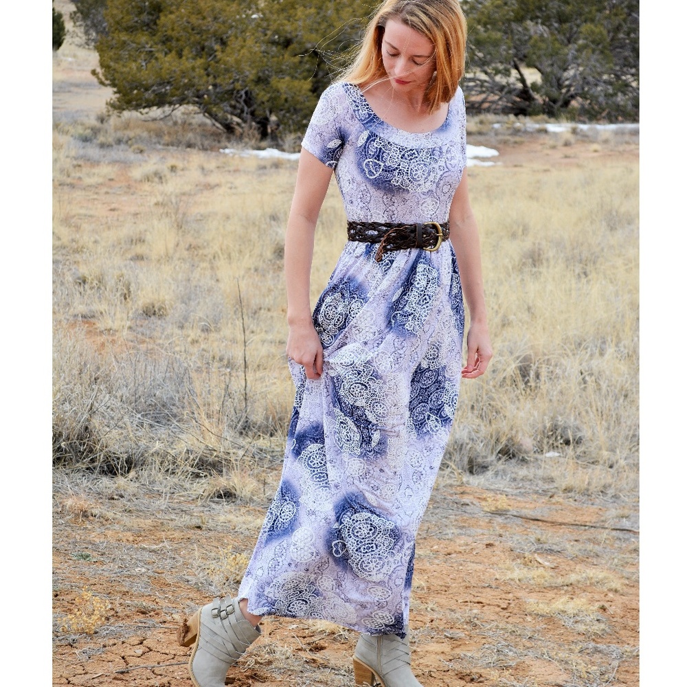 NWT Short Sleeve Floral Maxi Dress